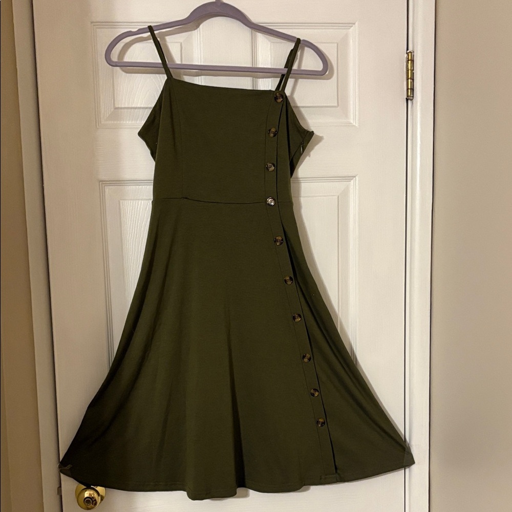 Elegant Olive Green Button-Down Dress